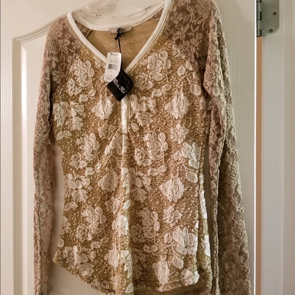 Miss me lace shirt